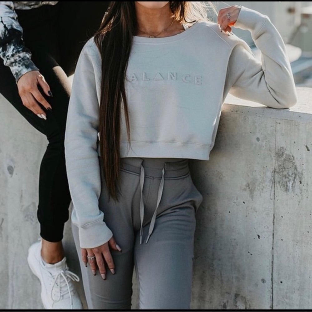 Balance Athletica crop sweatshirt. Size small